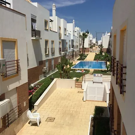 Prestige For - Apartamento Cabanas Com Piscina Exterior Appartement